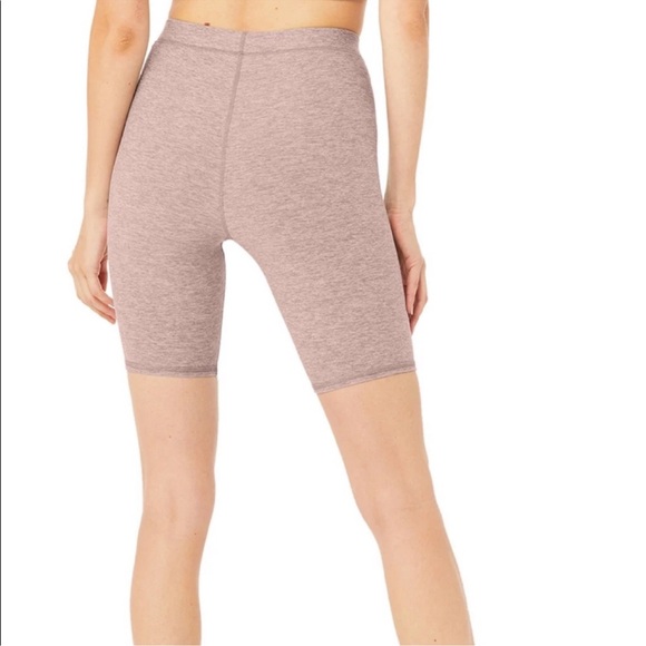 Alo Yoga bike shorts mauve small 8” - Picture 3 of 6
